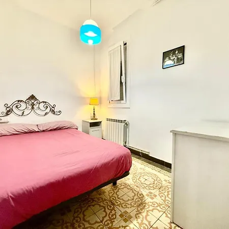 Bright 3 Bedroom برشلونة