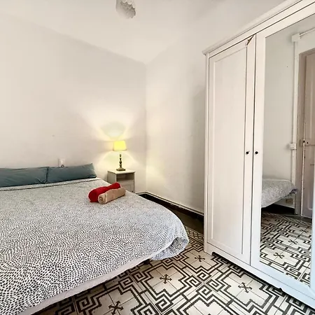 Bright 3 Bedroom برشلونة