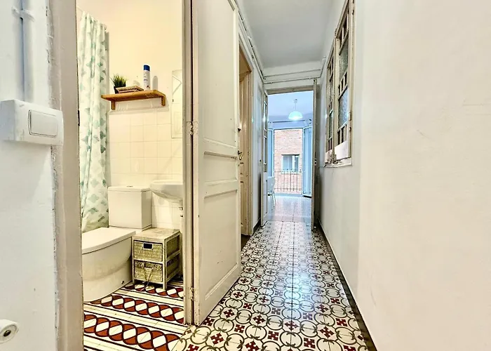 شقة Bright 3 Bedroom برشلونة