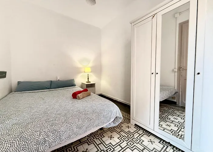Bright 3 Bedroom برشلونة